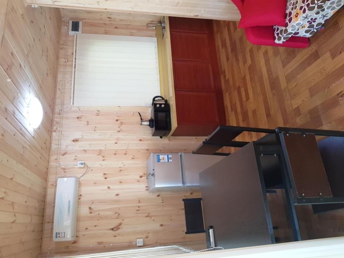 Park Hotel Kutaisi Luaran gambar