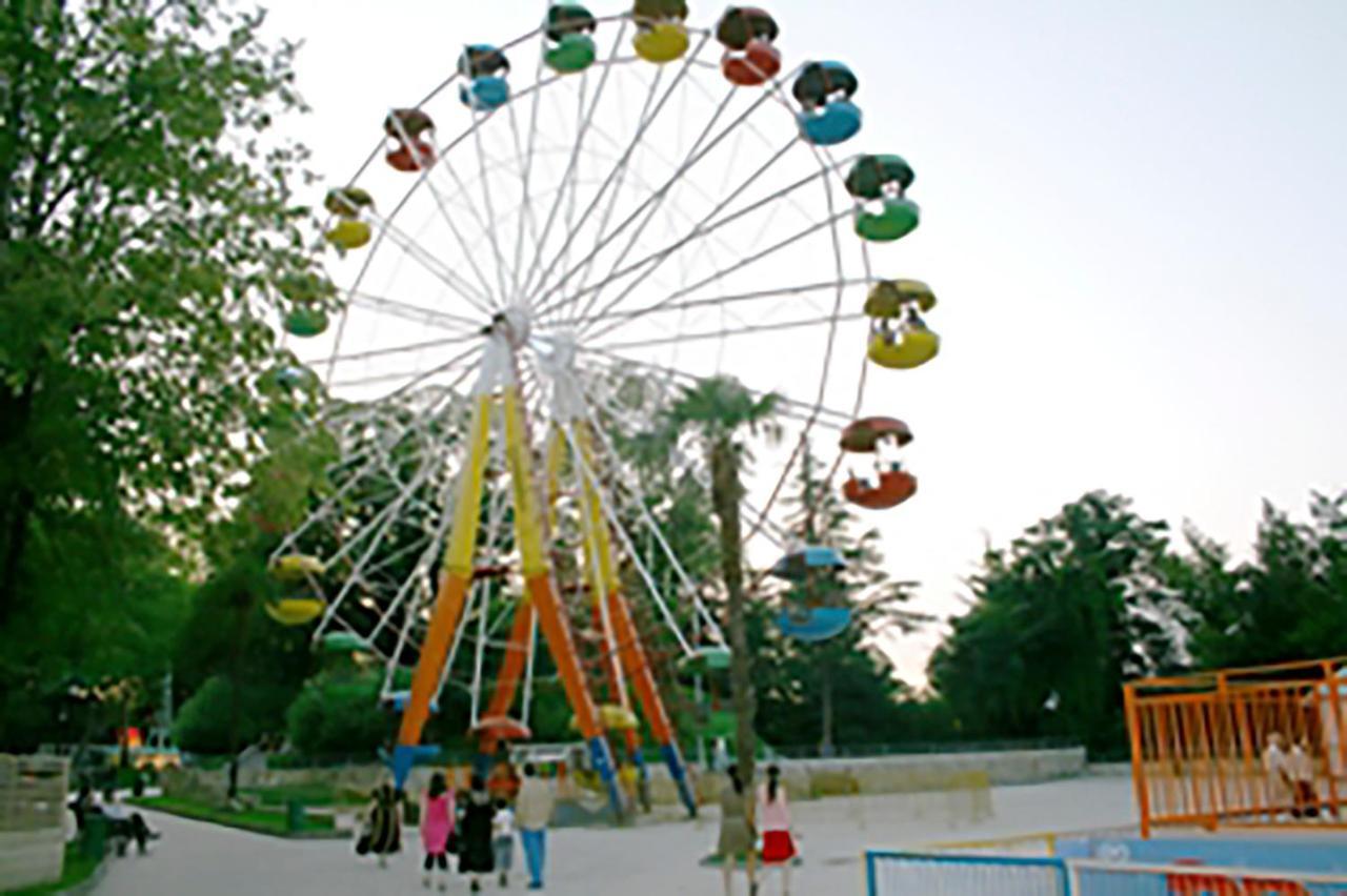 Park Hotel Kutaisi Luaran gambar