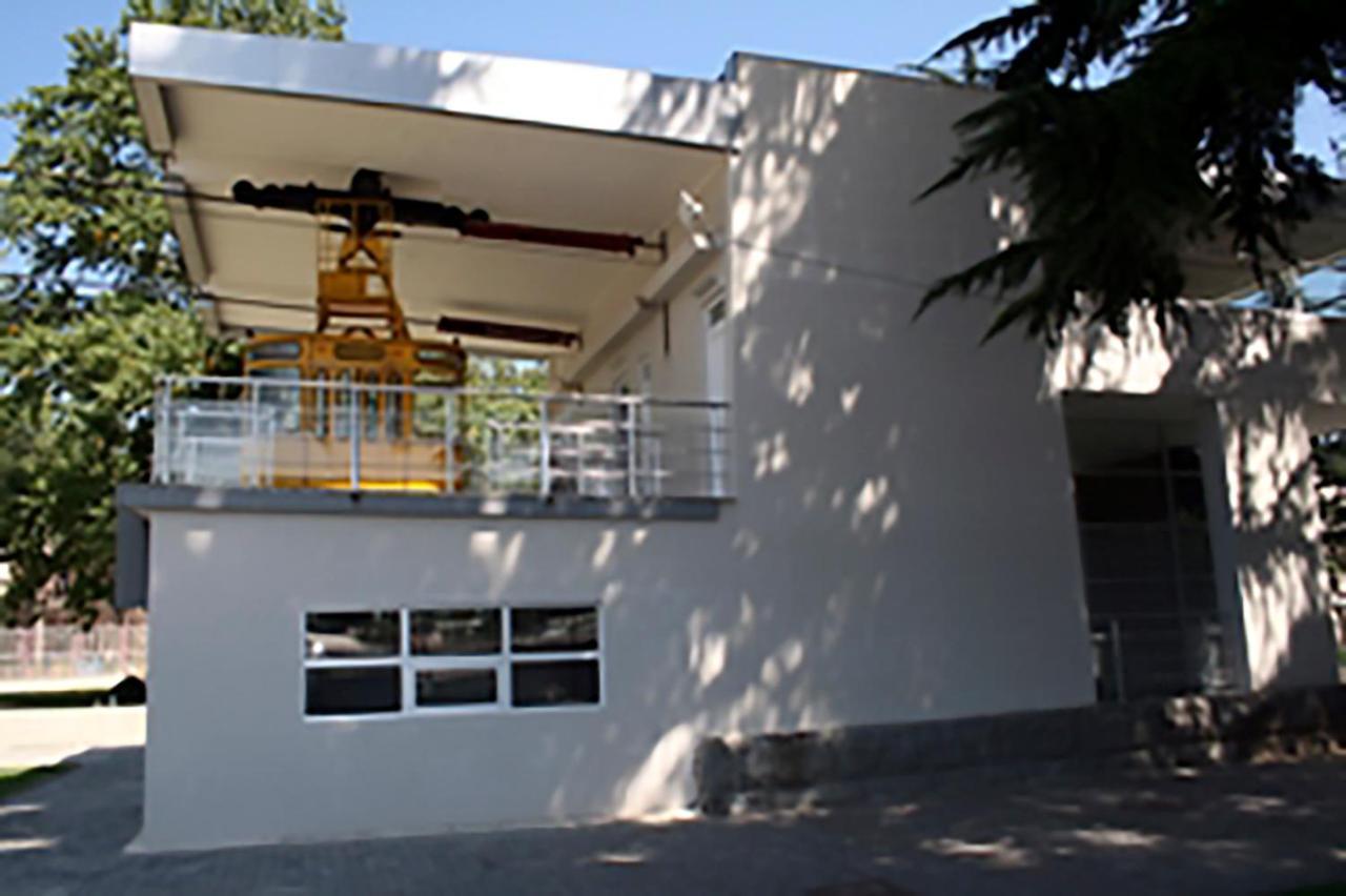 Park Hotel Kutaisi Luaran gambar